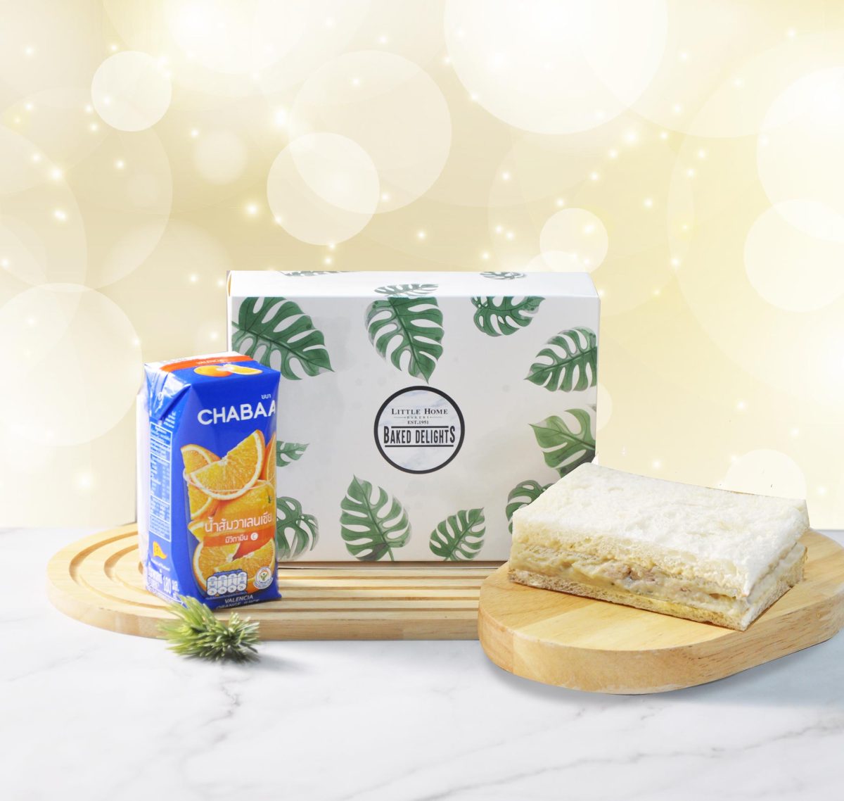 เเซนด์วิชไก่+น้ำผลไม้